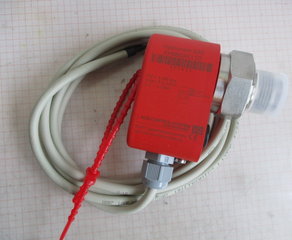 Датчик уровня
Hydrocont S50 K H 8 B 0 A K 1 1 0
Kompakte hydrostatische Füllstandsmessung mit trockener kapazitiver Keramikmesszelle, Analogausgang 4...20mA
oder 0...10V, optional mit 4-stelliger LED-Anzeige und 2 PNP-Schaltausgängen
Ausführung:
S50 Zulassung/Zertifikat: Zertifikat/Zulassung Standard
K Bauform: Kurzbauform frontbündig
H System/Genauigkeit: Keramik kapazitiv / 0,2%, 99,9% bzw. 96%
8 Prozessanschluss: G¾